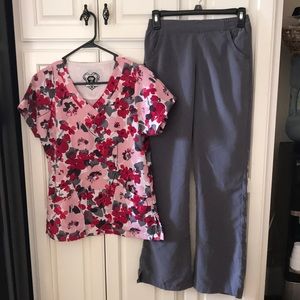 Scrubs set pink and gray Dickies